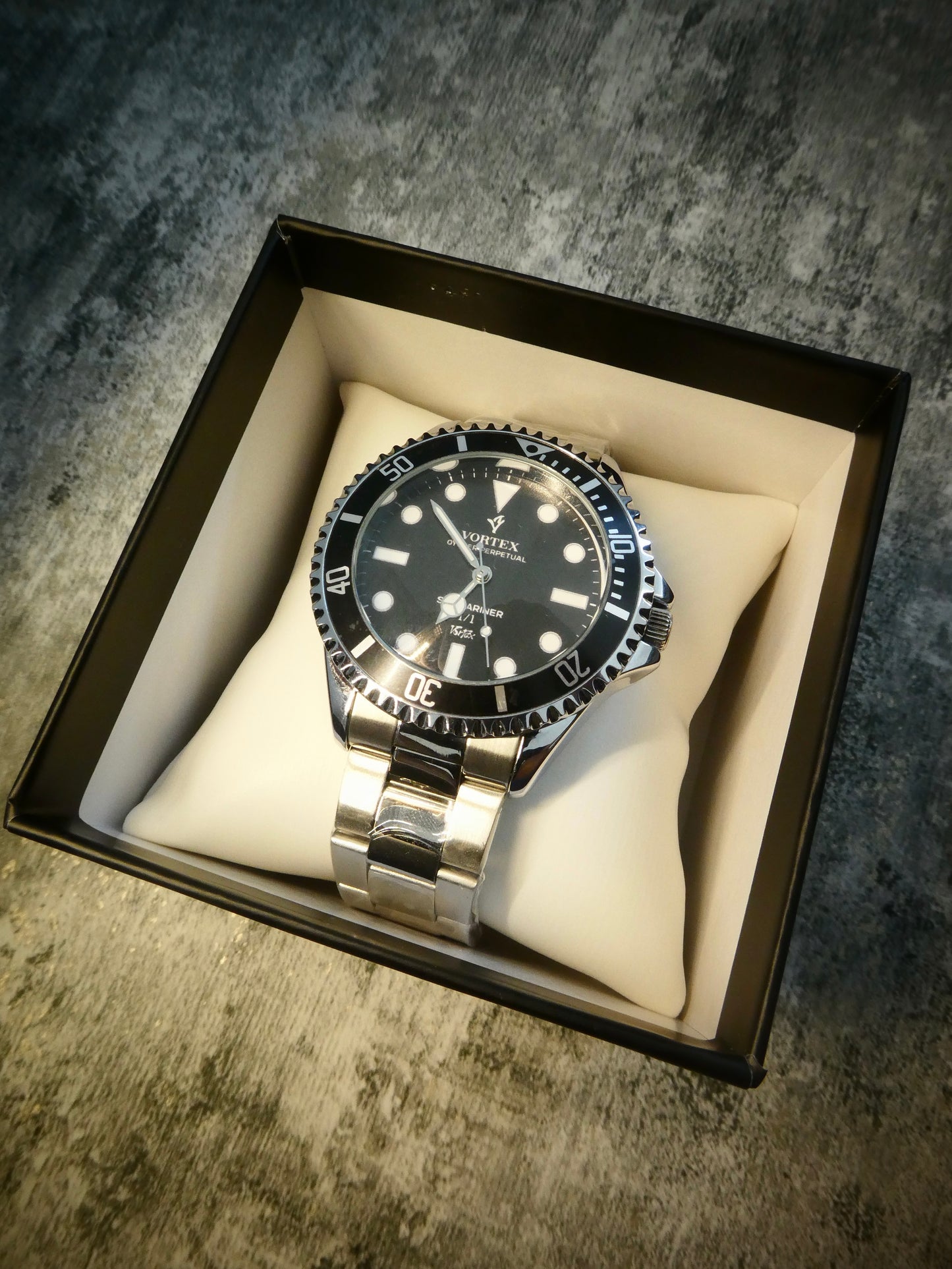 1 OF 1 VORTEX WATCH